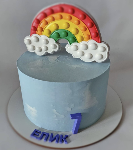 The Cloud Iridescence Cake