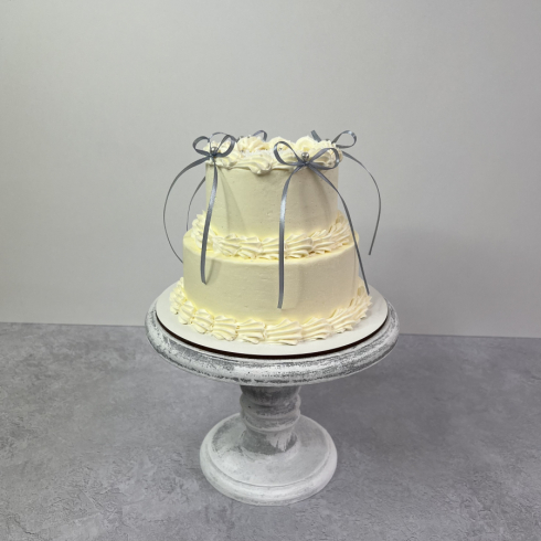 Lambeth Cake Two Tier