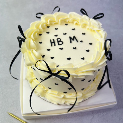 Mini Cake With Ribbons