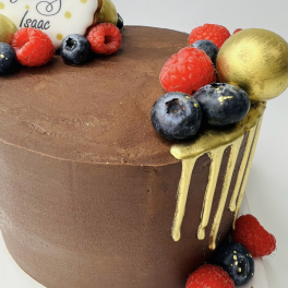 Snickers Birthday Cake