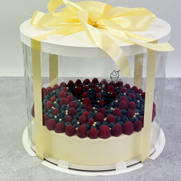 Wedding Cake With Berries