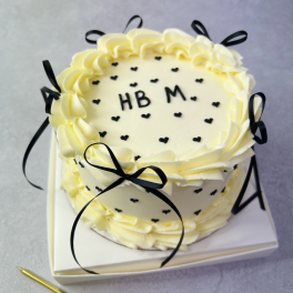 Mini Cake With Ribbons