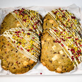 Pistachio/Raspberry Cookie